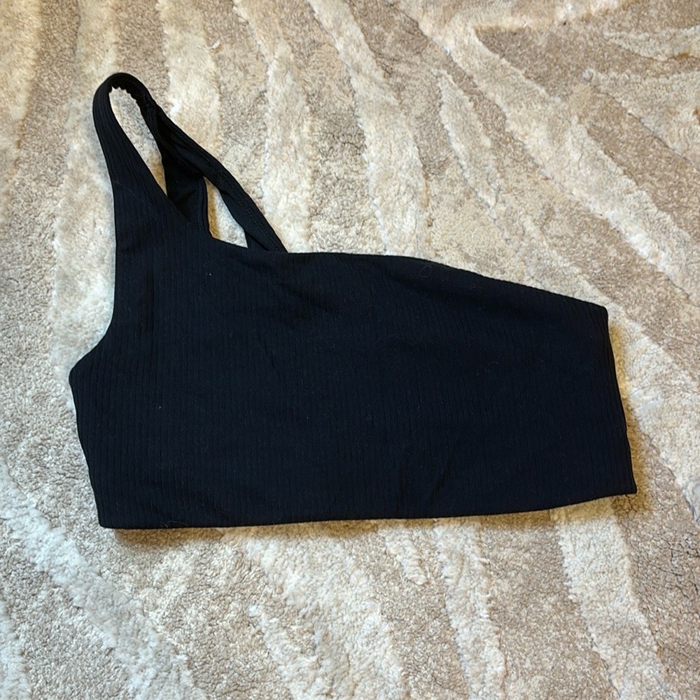 Black Lululemon Asymmetrical One shoulder Ribbed Sports Bra - size 4